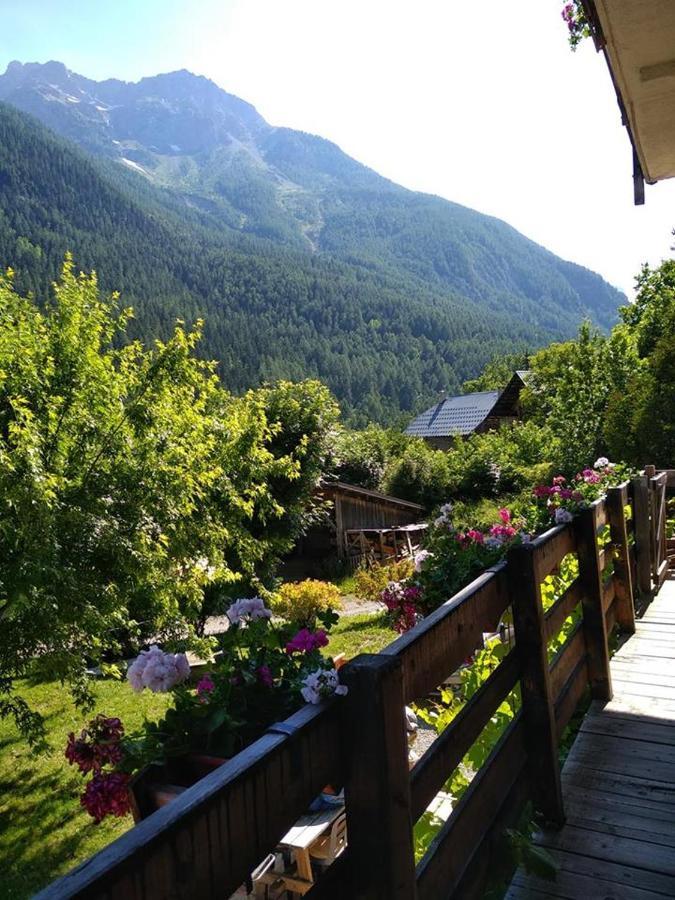 Hotel Restaurant Gites Les 5 Saisons Freissinieres ภายนอก รูปภาพ