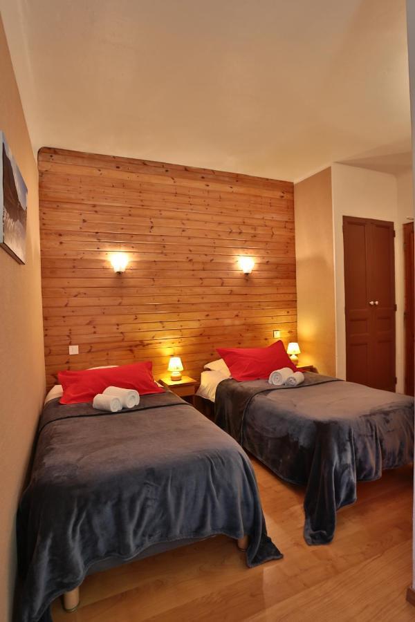 Hotel Restaurant Gites Les 5 Saisons Freissinieres ภายนอก รูปภาพ