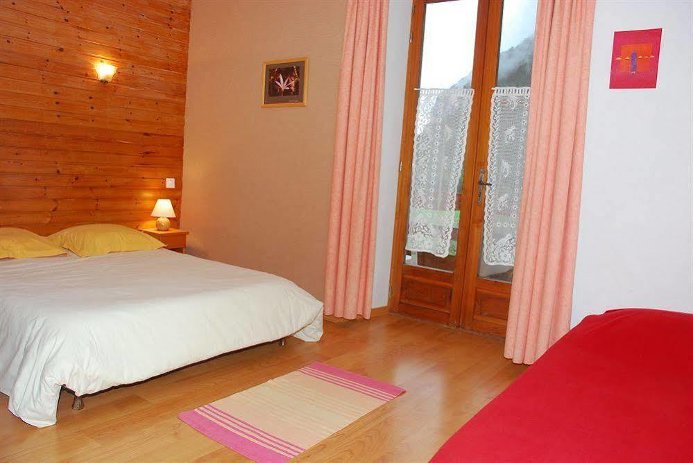 Hotel Restaurant Gites Les 5 Saisons Freissinieres ภายนอก รูปภาพ
